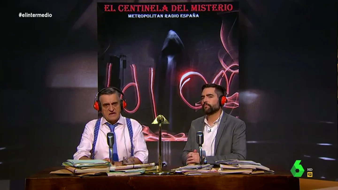 Dani Mateo y Wyoming alucinan con los relatos de los radioyentes de 'El centinela del misterio' sobre "visitantes de dormitorio" Dani Mateo y Wyoming alucinan con los relatos de los radioyentes de 'El centinela del misterio' sobre "visitantes de dormitorio"