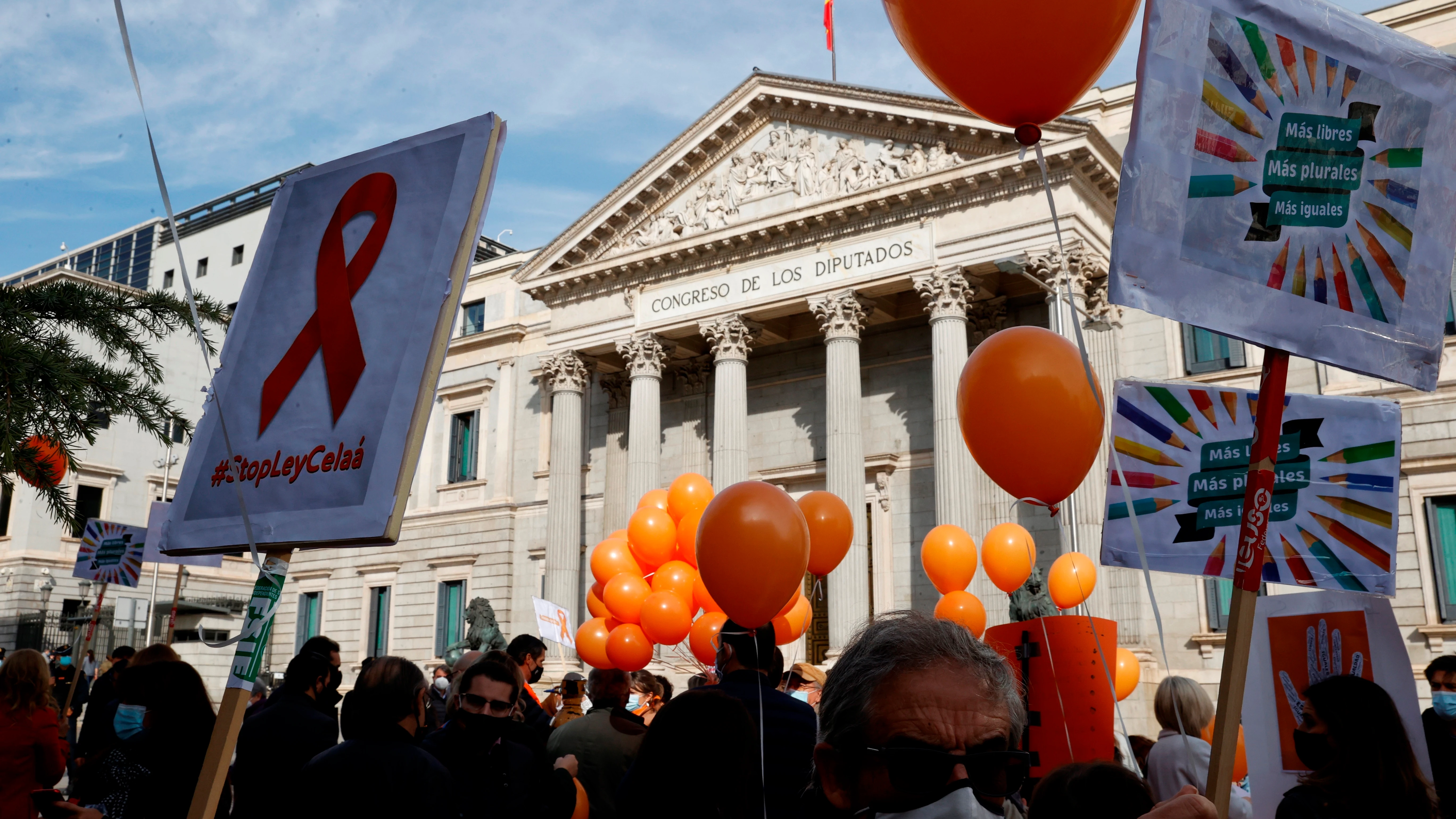 Protesta de la Plataforma Más Plurales frente Congreso