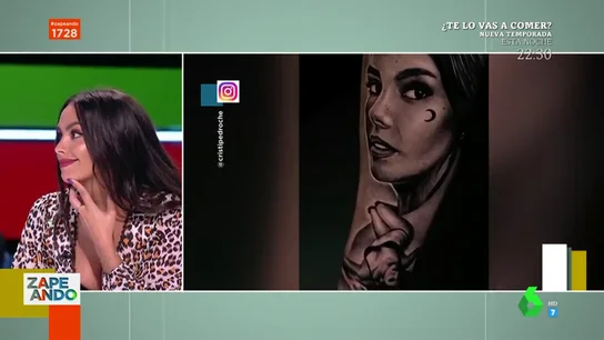 La reacción de Cristina Pedroche al ver un hombre con un tatuaje de su cara y su cuerpo: "Es fuerte" La reacción de Cristina Pedroche al ver un hombre con un tatuaje de su cara y su cuerpo: "Es fuerte"