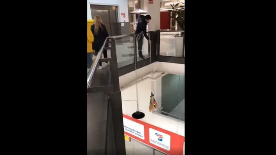 Robo en un Eroski de Guadalajara Robo en un Eroski de Guadalajara