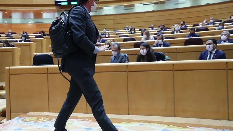 El ministro de Sanidad, Salvador Illa, durante la sesión de control en el Pleno del Senado