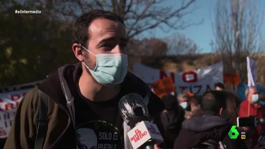 Lo que piensan sanitarios del hospital de pandemias de Ayuso: "Tiene el riesgo de dejar desnudos a otros hospitales" Lo que piensan sanitarios del hospital de pandemias de Ayuso: "Tiene el riesgo de dejar desnudos a otros hospitales"
