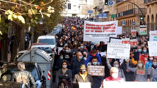 Más de mil autónomos protestan en Salamanca contra las restricciones Más de mil autónomos protestan en Salamanca contra las restricciones