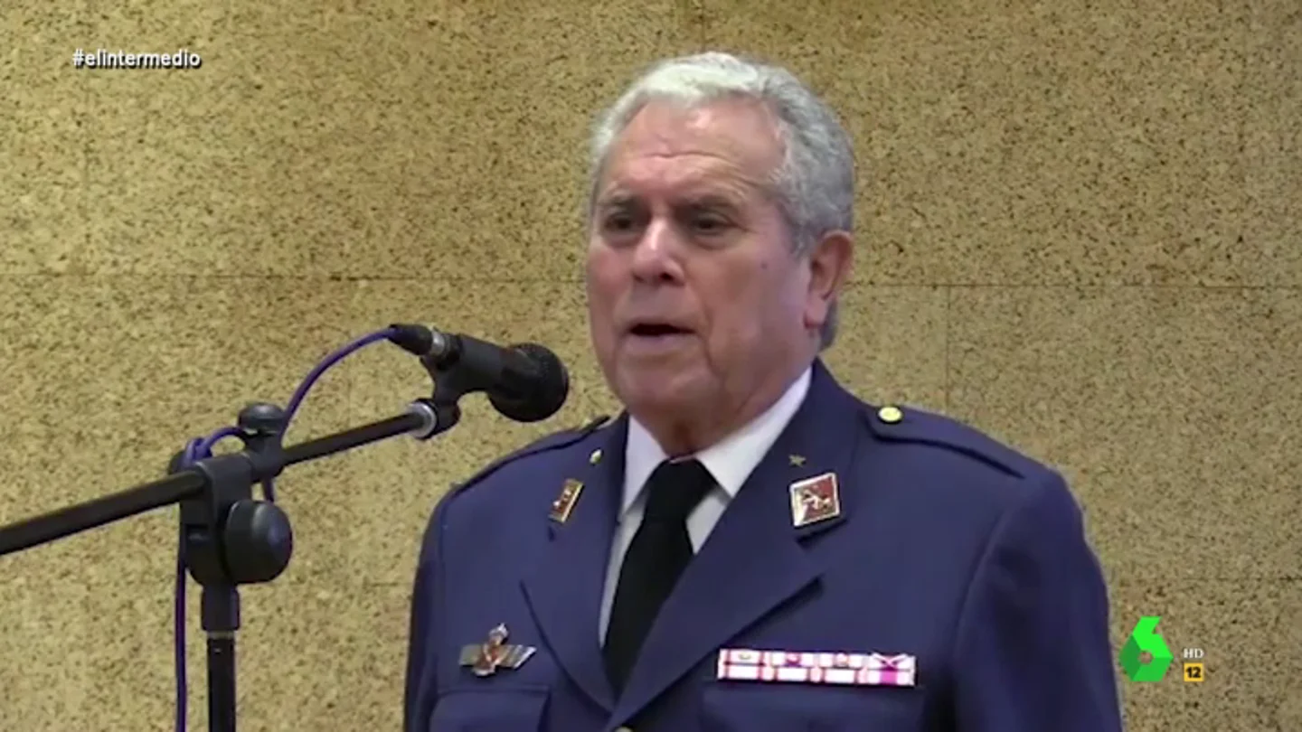 "A mí que me fusile ese": la reacción de Wyoming al escuchar cantar al exmilitar que quiere "fusilar a 25 millones de personas" "A mí que me fusile ese": la reacción de Wyoming al escuchar cantar al exmilitar que quiere "fusilar a 25 millones de personas"