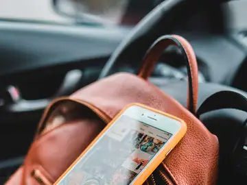 Lleva siempre contigo la documentación de los vehículos que conduces Lleva siempre contigo la documentación de los vehículos que conduces