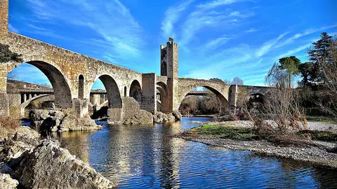 Puente Viejo de Besalú, Girona Puente Viejo de Besalú, Girona