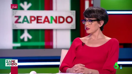 La reacción de Thais Villas en directo al descubrir que Cristina Pedroche se limpia por delante con el papel higiénico La reacción de Thais Villas en directo al descubrir que Cristina Pedroche se limpia por delante con el papel higiénico