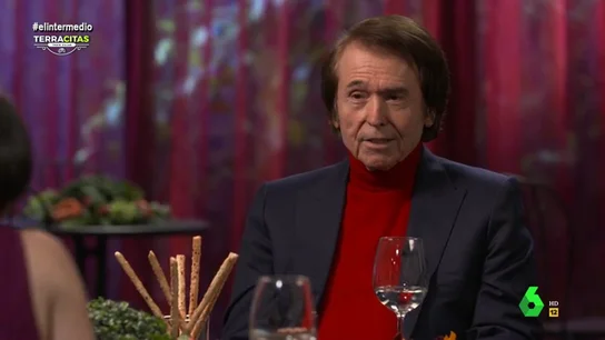 Raphael sorprende a Thais Villas al esquivar la palabra "nietos": "Echo de menos a los hijos de mis hijos" Raphael sorprende a Thais Villas al esquivar la palabra "nietos": "Echo de menos a los hijos de mis hijos"