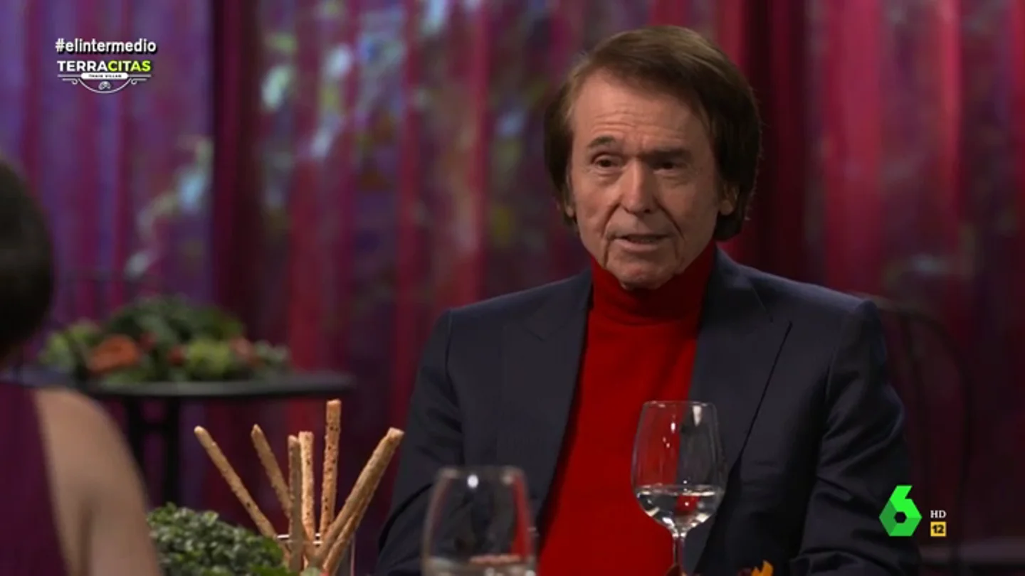 Raphael sorprende a Thais Villas al esquivar la palabra "nietos": "Echo de menos a los hijos de mis hijos" Raphael sorprende a Thais Villas al esquivar la palabra "nietos": "Echo de menos a los hijos de mis hijos"
