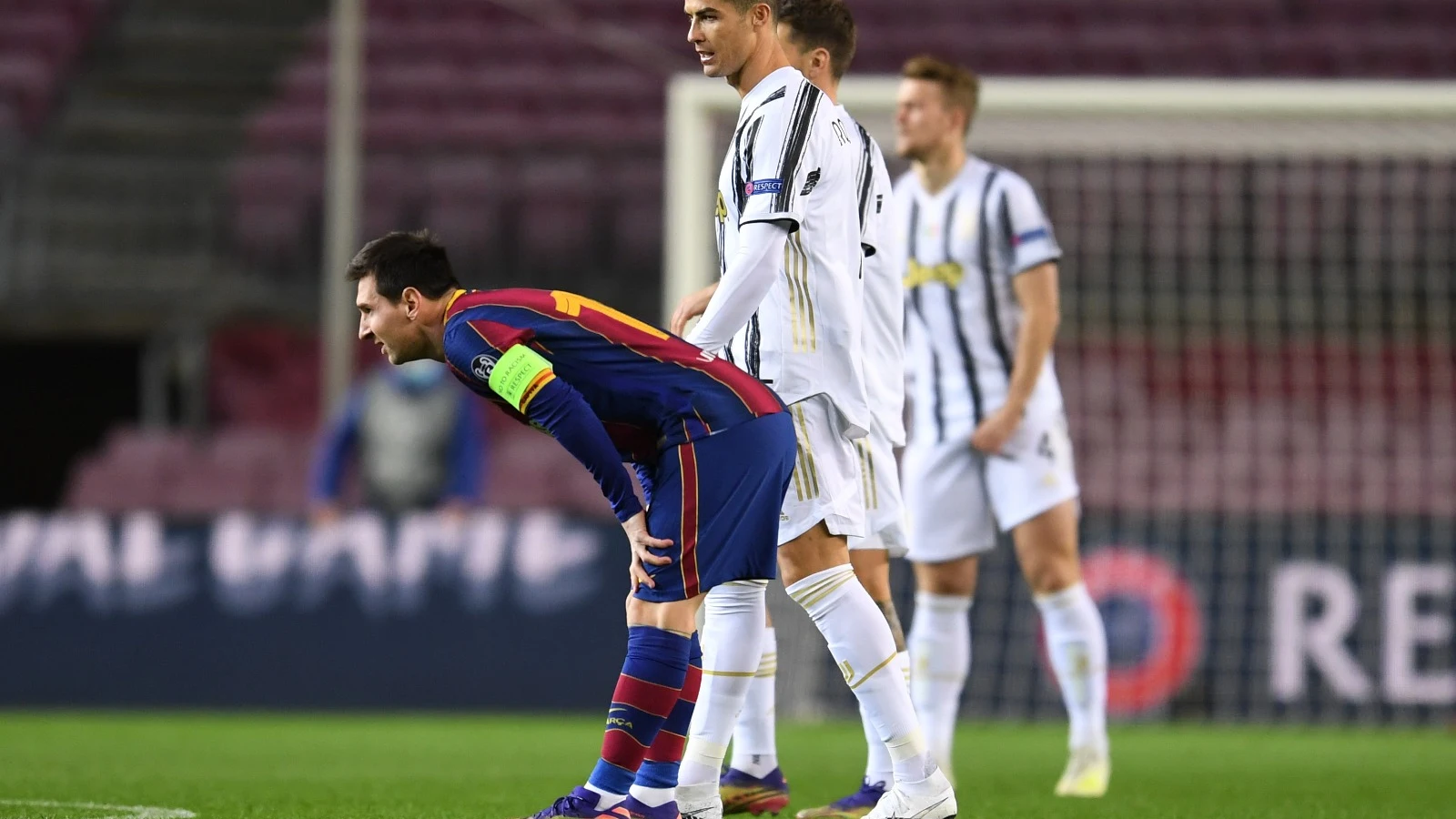 Cristiano Ronaldo y Leo Messi, en el partido de Champions