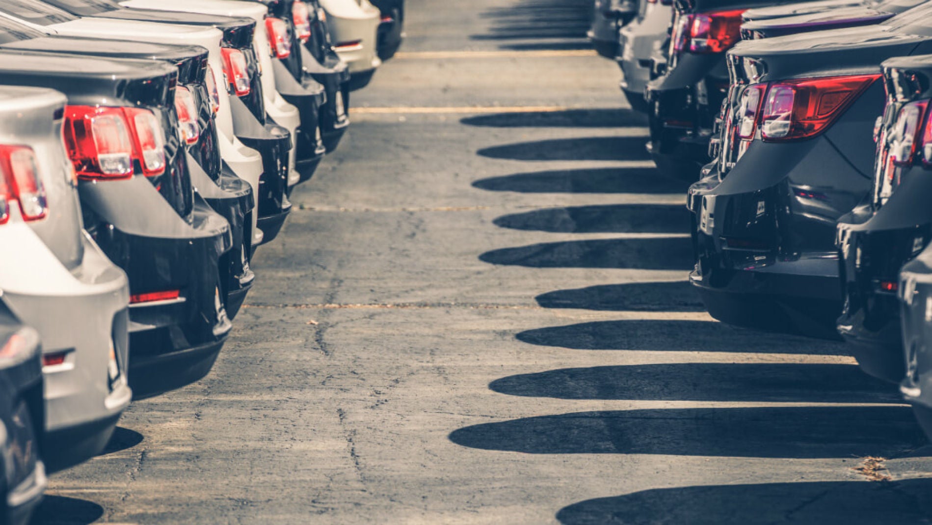 La subida a los impuestos de matriculaci&oacute;n podr&iacute;a afectar a la recuperaci&oacute;n del sector