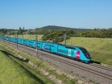 El tren Ouigo llega a Atocha, estrenará la liberalización ferroviaria en España El tren Ouigo llega a Atocha, estrenará la liberalización ferroviaria en España