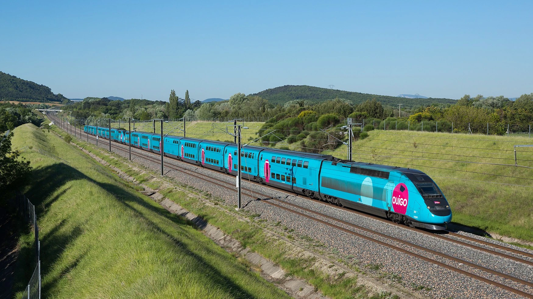 El tren Ouigo llega a Atocha, estrenará la liberalización ferroviaria en España