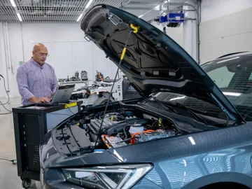 Con el crecimiento del coche eléctrico, las dudas sobre este tipo de vehículos empiezan a aflorar Con el crecimiento del coche eléctrico, las dudas sobre este tipo de vehículos empiezan a aflorar
