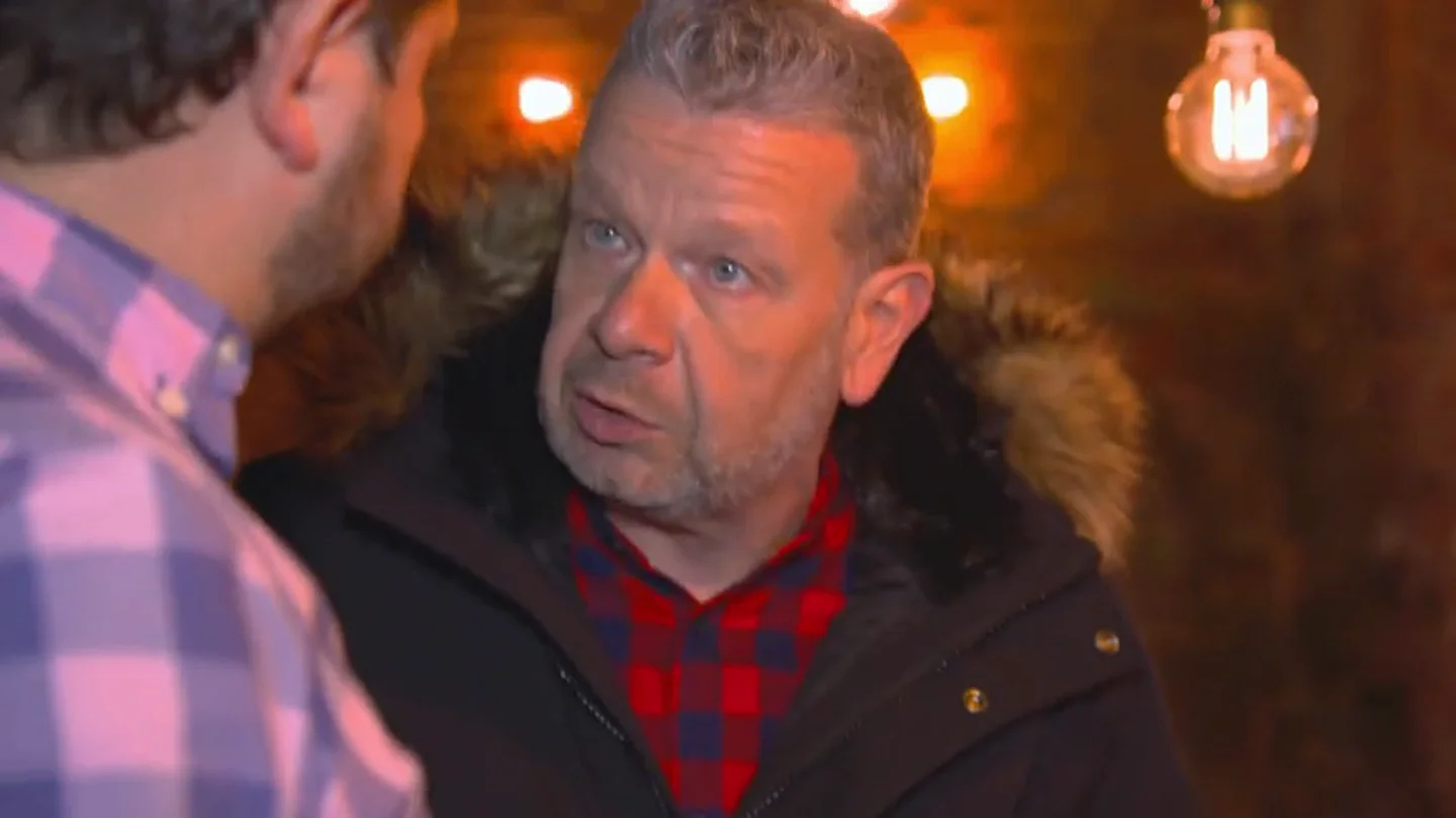 Este es el momento en el que el encargado de un restaurante de quinta gama echa a Alberto Chicote y le deja sin comer Este es el momento en el que el encargado de un restaurante de quinta gama echa a Alberto Chicote y le deja sin comer