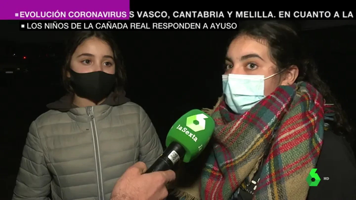 Los niños de la Cañada Real responden a Ayuso: "Que venga un día aquí y vea cómo se pasa en casa" Los niños de la Cañada Real responden a Ayuso: "Que venga un día aquí y vea cómo se pasa en casa"