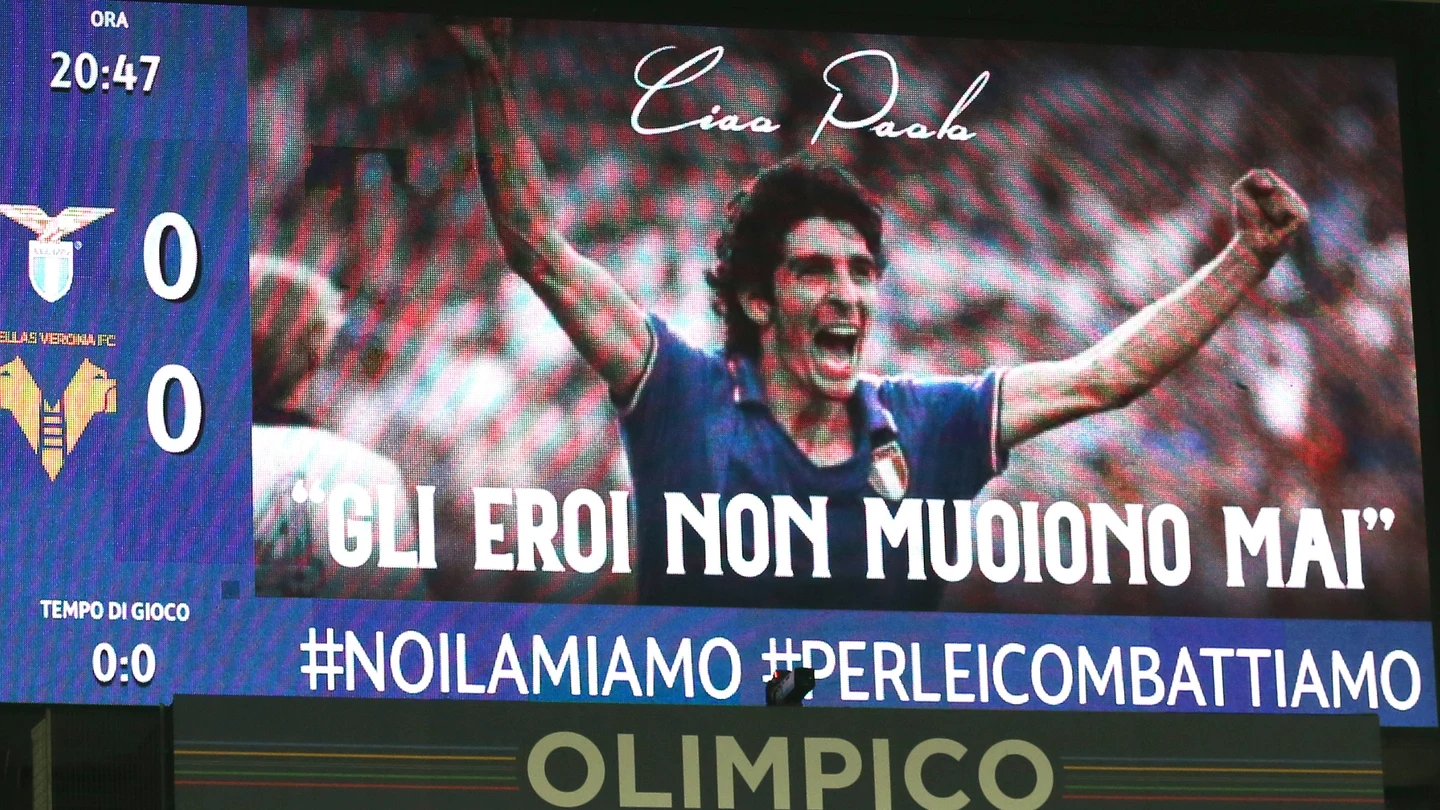 Homenaje en la Serie A a Paolo Rossi Homenaje en la Serie A a Paolo Rossi