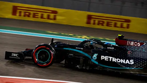 Valtteri Bottas le ganaba la partida a Lewis Hamilton Valtteri Bottas le ganaba la partida a Lewis Hamilton