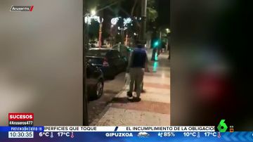 Un 'gorrilla' destroza el coche de una mujer que se niega a pagarle una propina en Aguadulce, Almería 