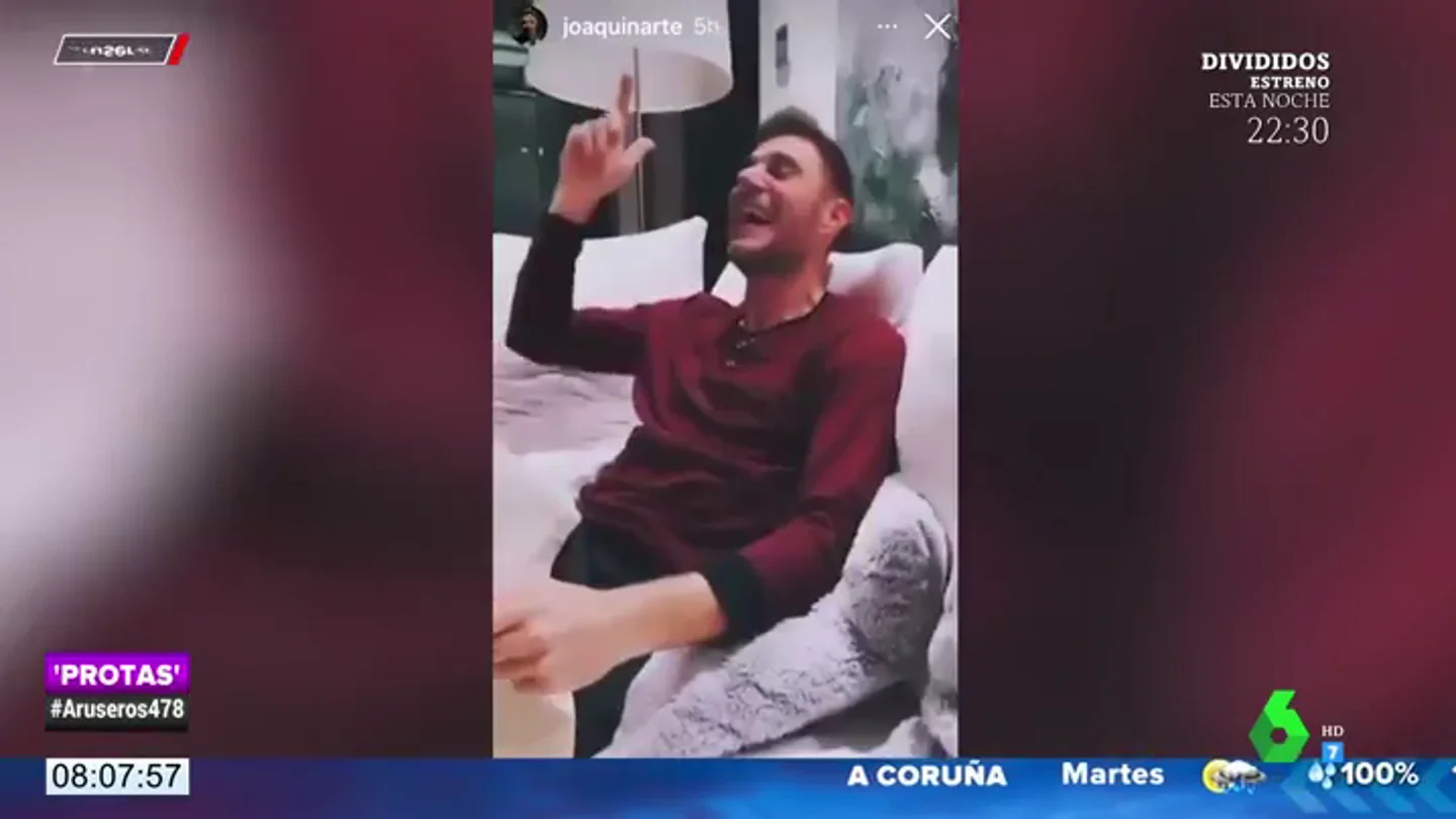 Joaquín se viene arriba al cantar 'Devuélveme a mi chica' de Hombres G Joaquín se viene arriba al cantar 'Devuélveme a mi chica' de Hombres G