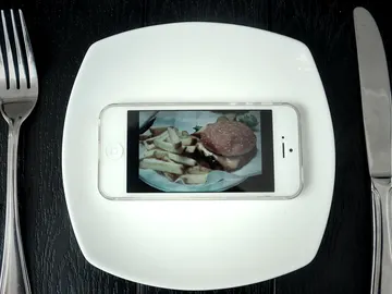 Cena de Nochevieja sin el móvil. Cena de Nochevieja sin el móvil.