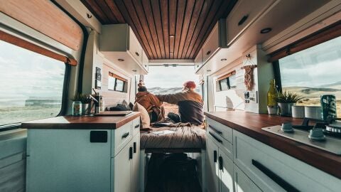 VANLIFE SAGAS; Dom y Marie en su camper