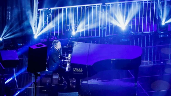 Nacho Cano en la madrileña puerta del Sol Nacho Cano en la madrileña puerta del Sol