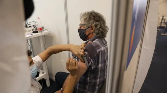 Israel lidera la carrera mundial de la vacunación Israel lidera la carrera mundial de la vacunación