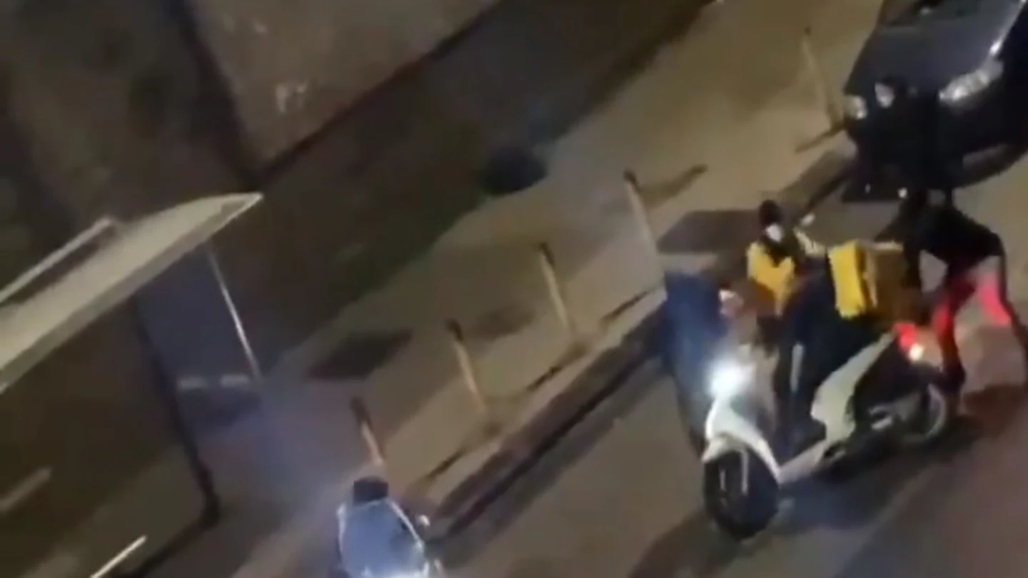 Atraco a un 'rider' en Nápoles Atraco a un 'rider' en Nápoles