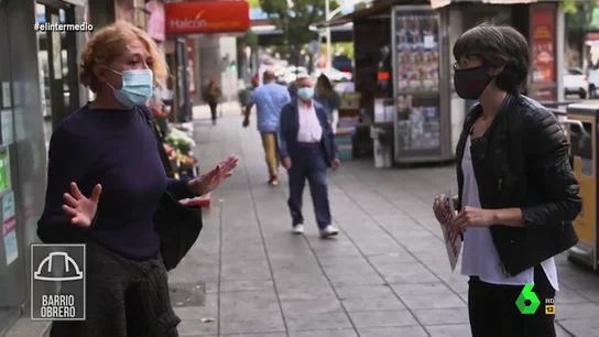 Una vecina de un barrio obrero se emociona al explicar que está sin empleo por culpa del COVID Una vecina de un barrio obrero se emociona al explicar que está sin empleo por culpa del COVID