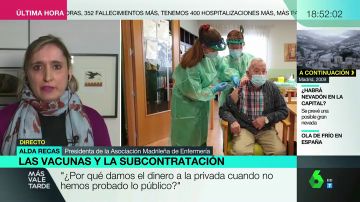 La indignación de las enfermeras madrileñas ante la contratación de Cruz Roja para la vacunación: "Es nefasto y triste"