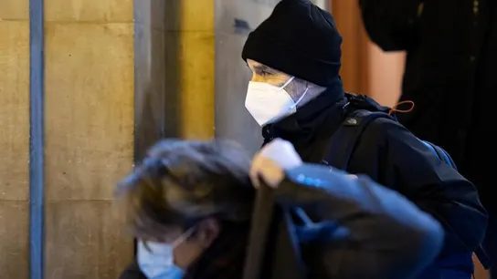 El antiguo etarra Josu Ternera abandona un juzgado de París El antiguo etarra Josu Ternera abandona un juzgado de París