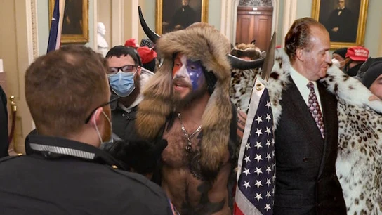 Montaje de Yellowstone Wolf junto al rey Juan Carlos Montaje de Yellowstone Wolf junto al rey Juan Carlos