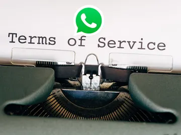 WhatsApp WhatsApp