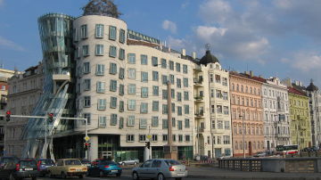 Casa Danzante, Praga