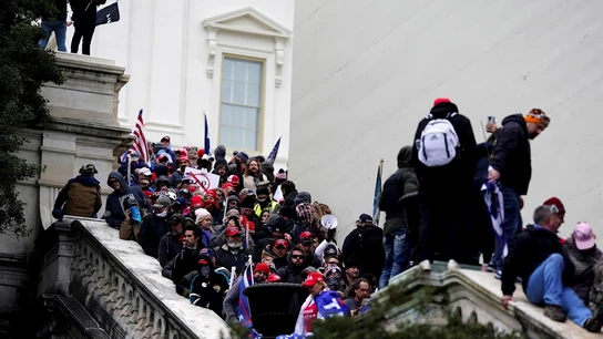 Seguidores de Trump irrumpen en el Capitolio Seguidores de Trump irrumpen en el Capitolio