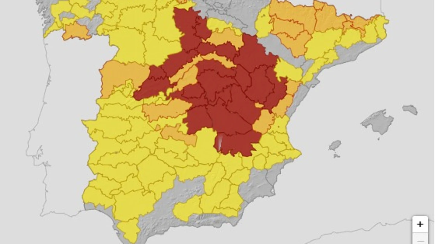 Mapa de la AEMET con las provincias en alerta roja, naranja y amarilla Mapa de la AEMET con las provincias en alerta roja, naranja y amarilla