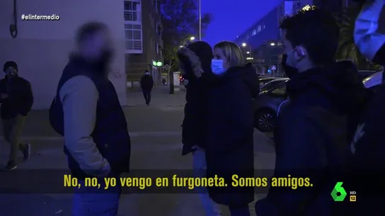 Así funciona la contratación de mano de obra barata en Plaza Elíptica: sin contrato ni seguro y por menos de 50 euros Así funciona la contratación de mano de obra barata en Plaza Elíptica: sin contrato ni seguro y por menos de 50 euros
