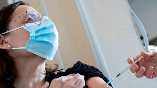 Castell asegura que es necesario una vacunación masiva contra el Covid-19 Castell asegura que es necesario una vacunación masiva contra el Covid-19