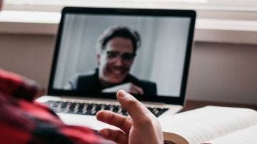 Bórrate de la videoconferencias con este sencillo truco