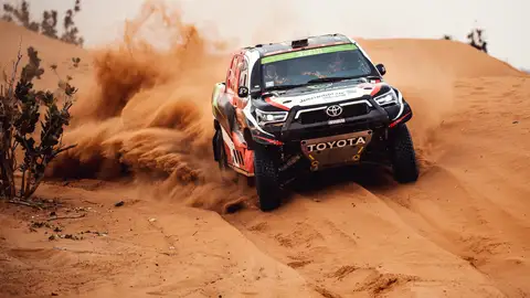 Yazeed Al-Rajhi gana su segunda etapa Yazeed Al-Rajhi gana su segunda etapa