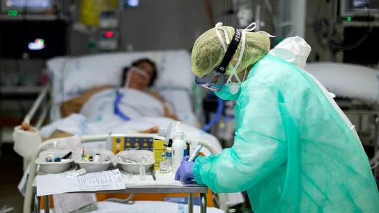 Los sanitarios ante la cuarta ola Los sanitarios ante la cuarta ola