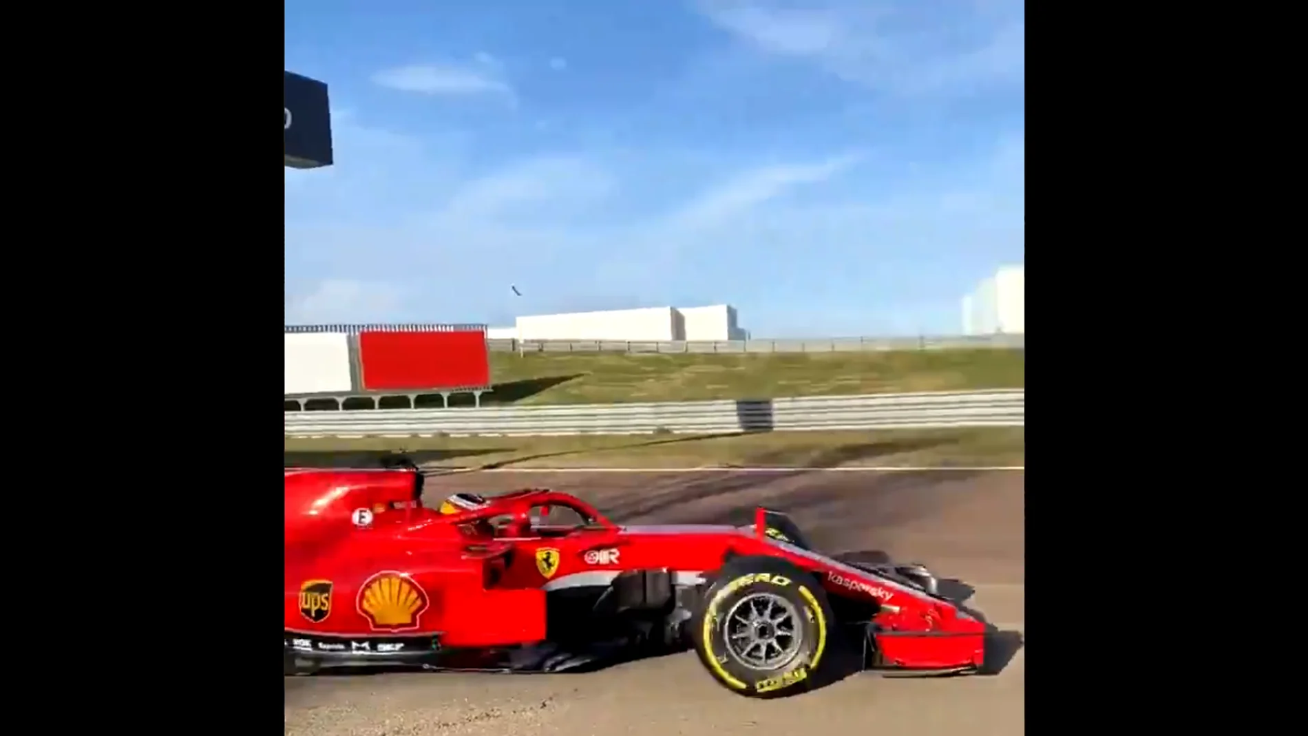 Carlos Sainz a los mandos del Ferrari