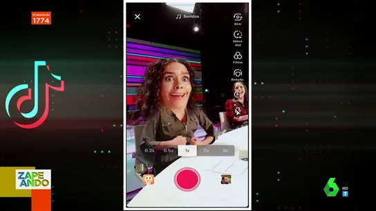 Cristina Pedroche, Lorena Castell, Dani Mateo... así de surrealista les queda el 'filtro cabezón': "¡Mira, con papada!" Cristina Pedroche, Lorena Castell, Dani Mateo... así de surrealista les queda el 'filtro cabezón': "¡Mira, con papada!"