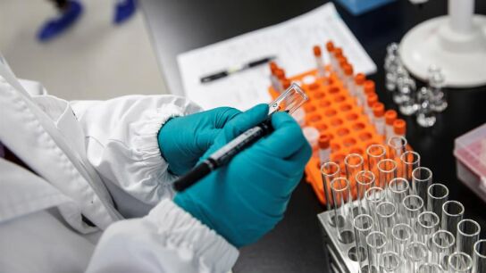 Investigaci&oacute;n de la vacuna contra el coronavirus