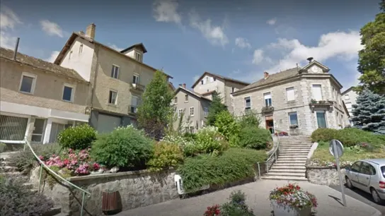 Vista del pueblo francés Chambon sur Lignon Vista del pueblo francés Chambon sur Lignon