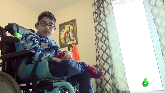 Imagen de un menor gran dependiente Imagen de un menor gran dependiente