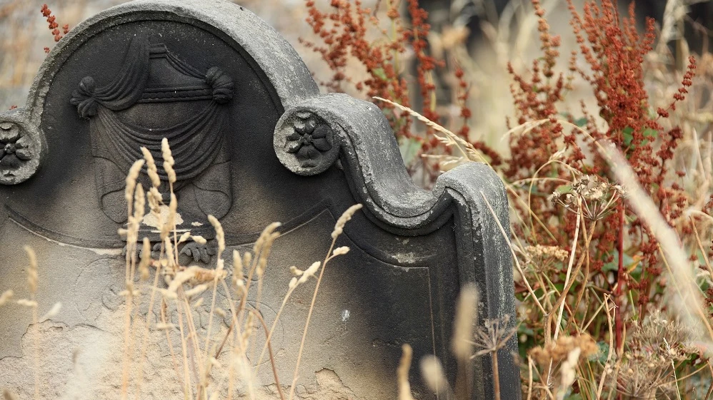 Imagen de archivo de la esquela en un cementerio