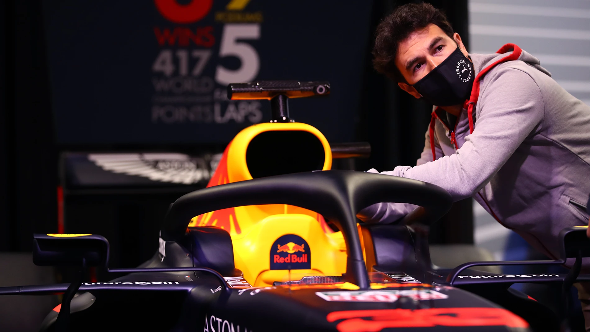 Sergio Pérez, con el Red Bull