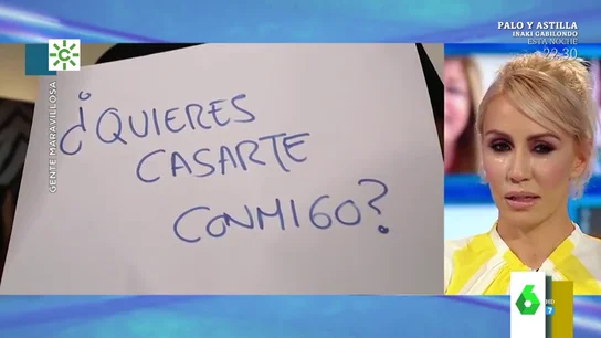 La sorpresa de una presentadora canaria cuando le piden matrimonio en directo: "¡Lo tengo que asimilar!" La sorpresa de una presentadora canaria cuando le piden matrimonio en directo: "¡Lo tengo que asimilar!"